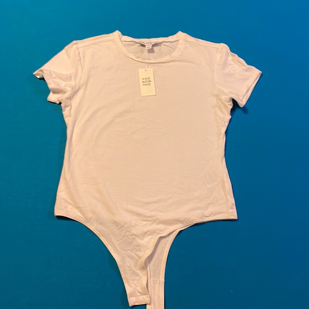 White T-shirt bodysuit sz M - new w tags